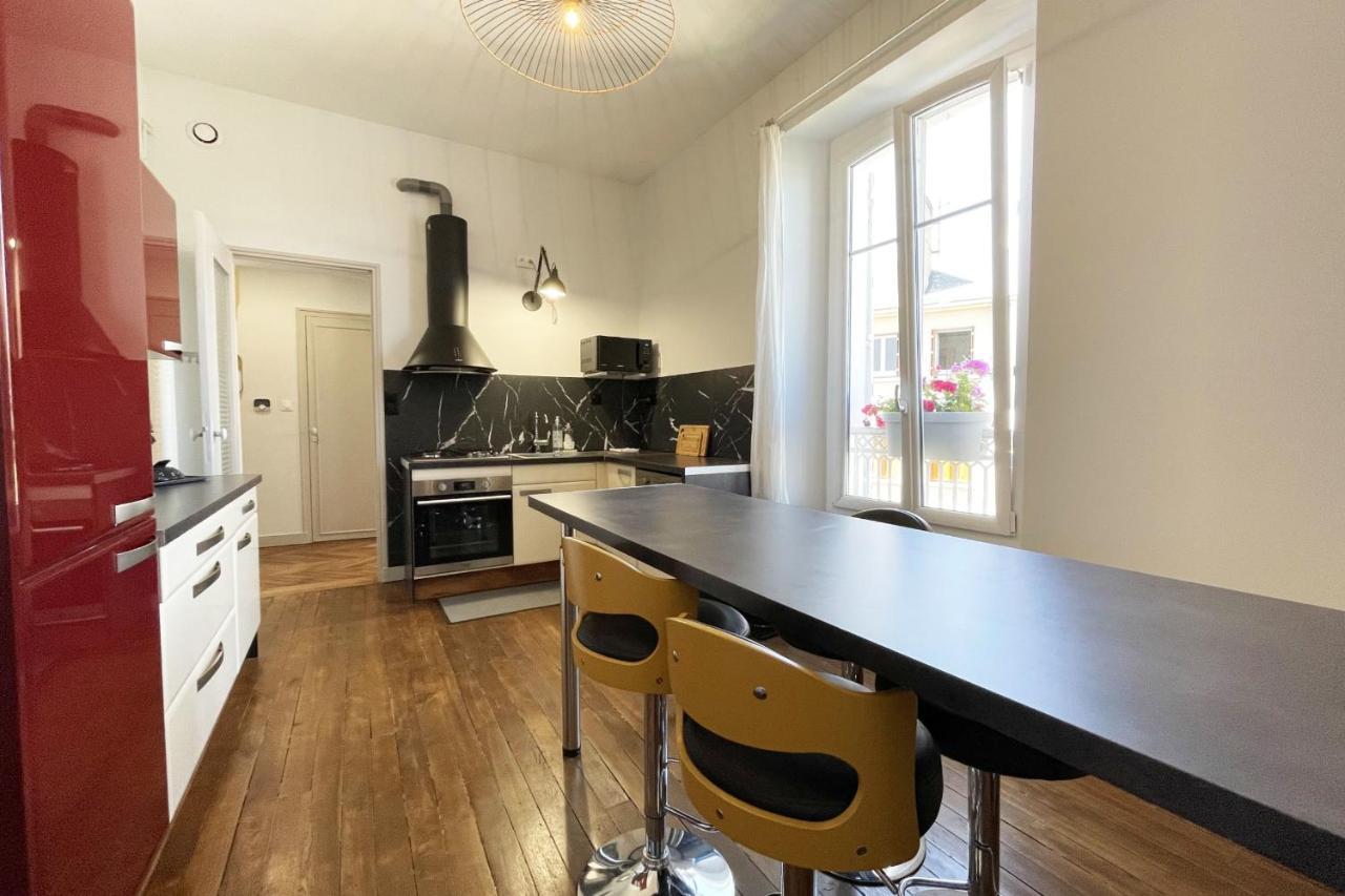 Appartement Haussmannien Proche Gare Chartres Bagian luar foto